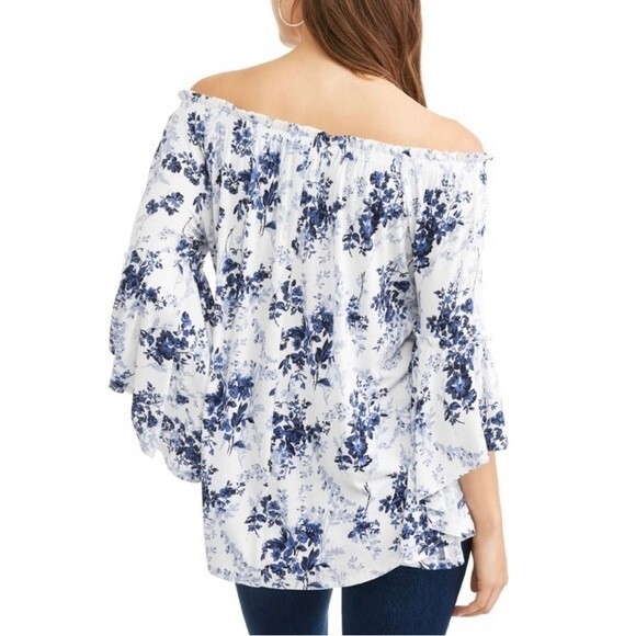 Off shoulder white and blue flutter sleeve floral top size small - Picture 5 of 6
